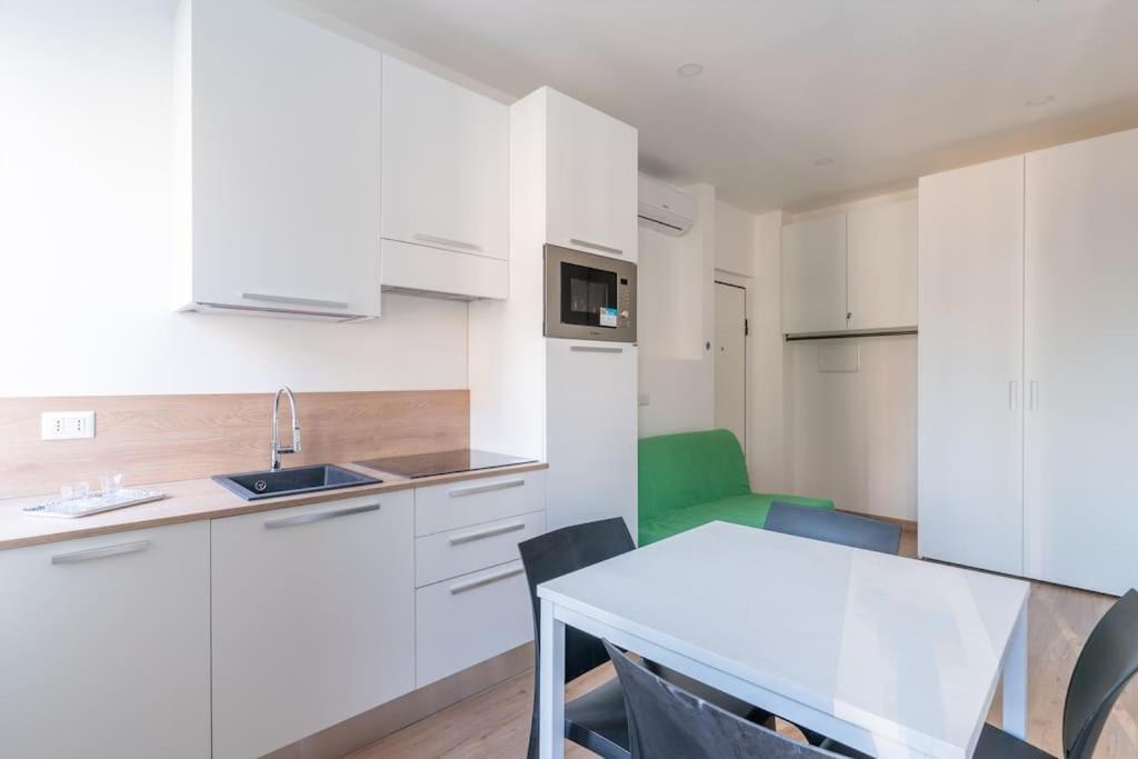 Cimiano Suite 22, New Apartment Milaan Buitenkant foto