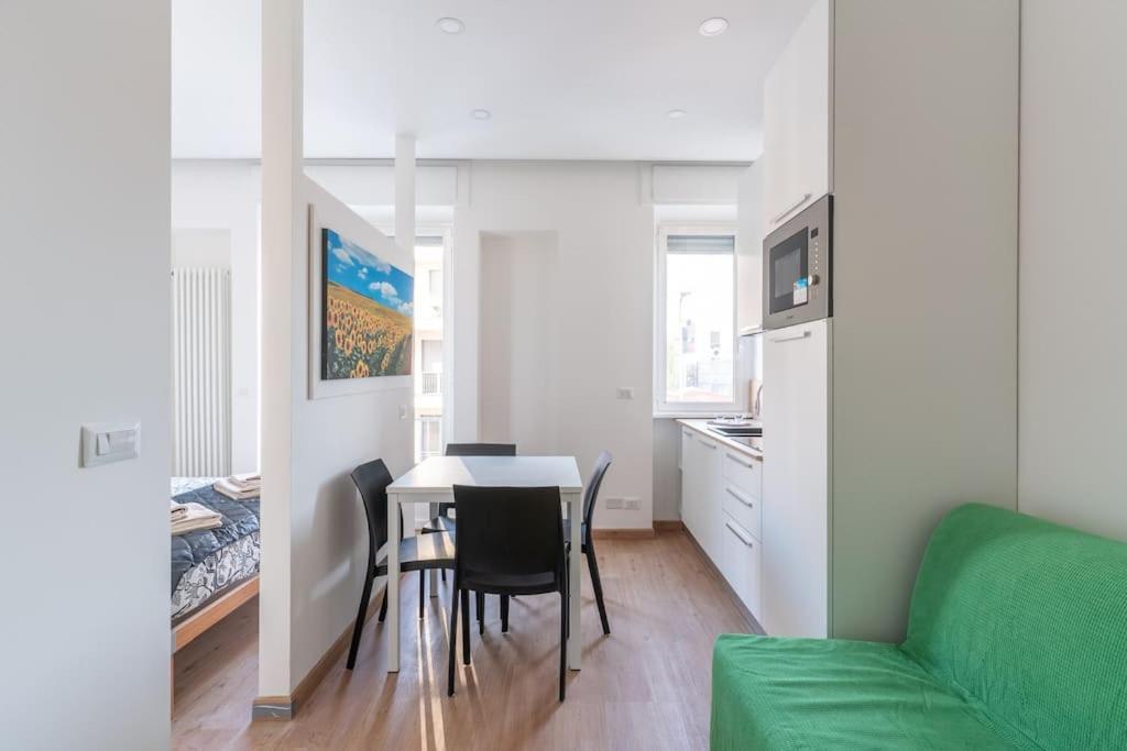 Cimiano Suite 22, New Apartment Milaan Buitenkant foto